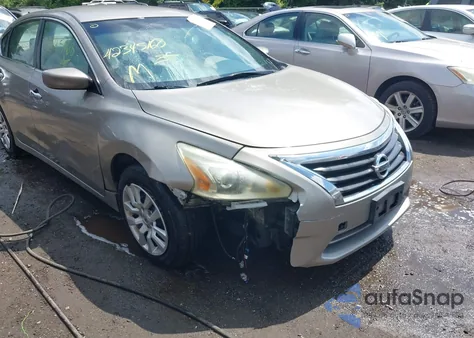 2014 Nissan Altima 2.5/2.5 S/2.5 Sl/2.5 Sv from USA, damaged, VIN 1N4AL3AP5EN375973